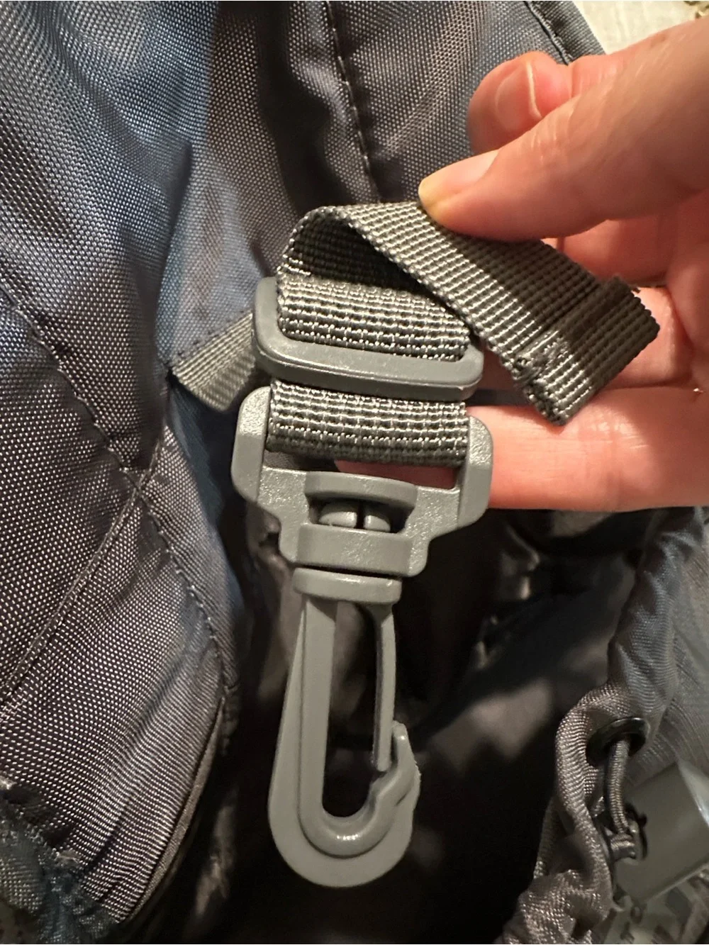 Outward Hound light gray Front Dog Carrier Backpack Bag small to Medium,
